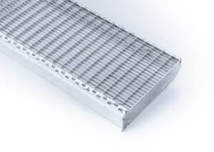 Fluchttreppenstufe | 1700x305 mm | R11 | Stahl feuerverzinkt