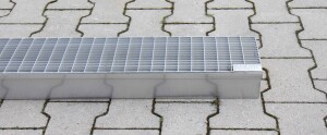 Outlet- Rinne & Rost / 160 x 3000 mm/ MW 31 x 9 mm / Edelstahl