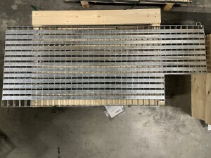 Outlet- P- Rost / 485 x 1200 mm / 20 x 2 mm / Barfussrost / verzinkt