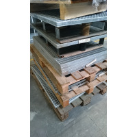 Outlet- P- Rost / 1280 x 785 mm / TS 60 x 3 mm / MW 31 x...