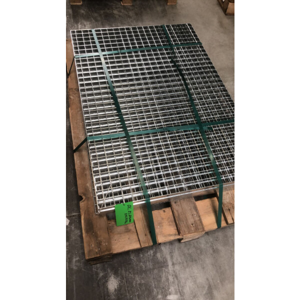 Outlet- P- Rost / 685 x 1000 mm