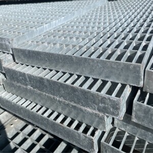 Outlet Rinnenrost  210 x1000 mm / TS 30 x 2 / MW 31x9  / verzinkt