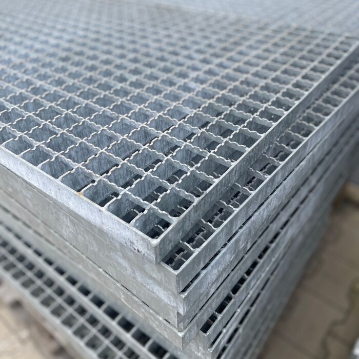 Outlet - P-Rost / 600 x 1000 mm / TS 30 x 3 mm/ MW 30 x 30 mm / verzink / R12
