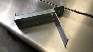 Outlet K60-Winkelkonsole Typ 3 UNP 80 verzinkt für Rostbreite ab 300 mm