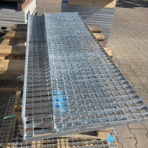 Outlet- P- Rost /  360 x 1481 mm / TS 20 x 2 mm / MW 30 x 30 mm / verzinkt / Verstärkung