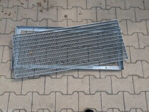 Gitterrost inkl. Rahmen | 405x1005 mm | 30x2 mm / 30x10...
