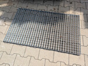 Gitterrost| 650x1010 mm | 20x2 mm | 30x30 mm | verzinkt