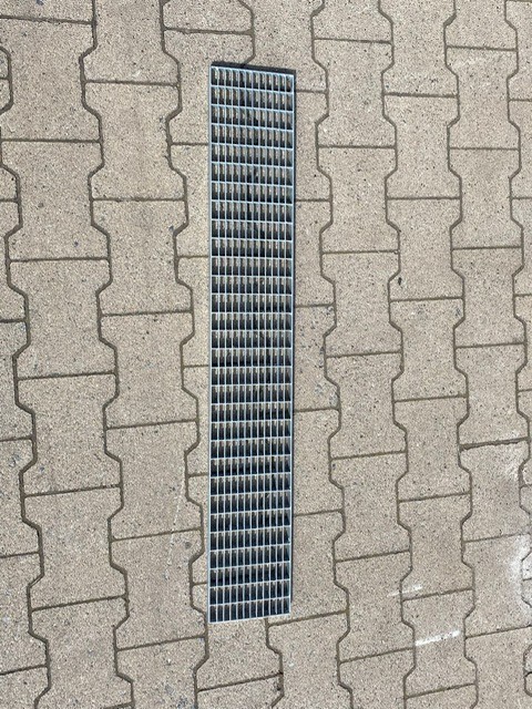 Rinnenrost | 1000x150 mm | 20x2 mm | 30x10 mm | Stahl feuerverzinkt