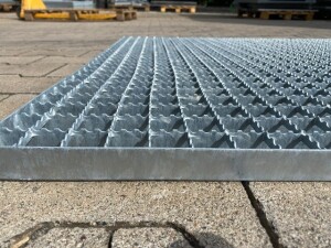 Gitterrost | 1000x1000 mm | 30x2 mm | 30x30 mm | R12 | Stahl feuerverzinkt