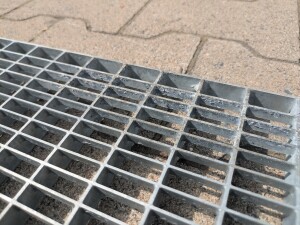Rinnenrost | 153x1000 mm | 20x2 mm | 30x10 mm | Stahl...