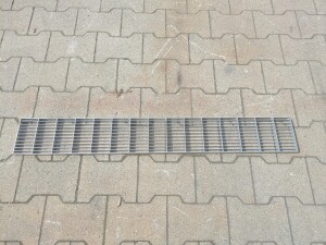Rinnenrost | 135x1000 mm | 20x2 mm | 60x10 mm | Edelstahl...