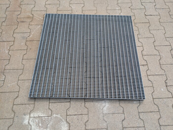Gitterrost | 880x920 mm | 35x2 mm | 30x10 mm | Stahl feuerverzinkt