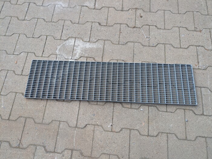 Rinnenrost | 247x1000 mm | 20x2 mm | 30x10 mm | Stahl feuerverzinkt