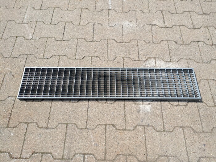 Rinnenrost | 195x1000 mm | 20x2 mm | 30x10 mm | Stahl feuerverzinkt