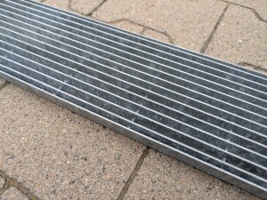 Längsstabrost | 1000x140 mm | 20x2 mm | 10x60 mm | Stahl feuerverzinkt