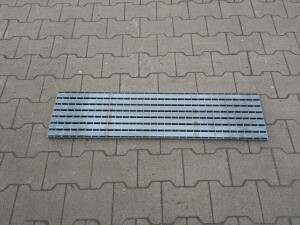 Barfußrost | 240x1000 mm | 20x2 mm | 10x60 mm | Stahl feuerverzinkt