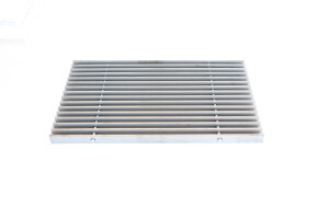 Antikrost | 590x370 mm | 30x6 mm | 18 mm Stababstand | Edelstahl gebeizt
