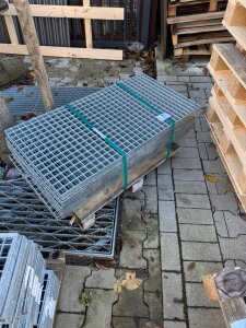 P-Rost | 500×1000 mm | 40×3 mm TS | 33×33 mm MW| Stahl feuerverzinkt