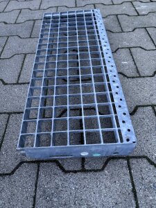 Gitterroststufe | 600×240 mm | 30×30 mm MW |...