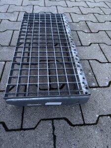 Gitterroststufe | 600×270 mm | 30×30 mm MW | 30×3 mm TS | Stahl feuerverzinkt