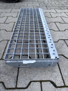 Gitterroststufe | 700×240 mm | 30×30 mm MW |...