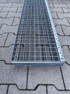 Gitterroststufe | 1000×305 mm | 30×30 mm MW |...