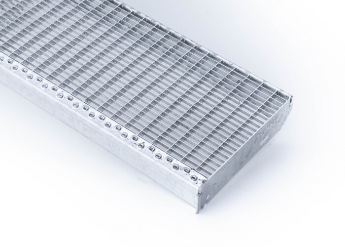 Fluchttreppenstufe 1200 x 305 mm, 31/9 verzinkt