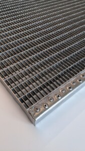 Podestrost | 800x1000 mm | 30x2 mm | 30x10 mm | Stahl feuerverzinkt