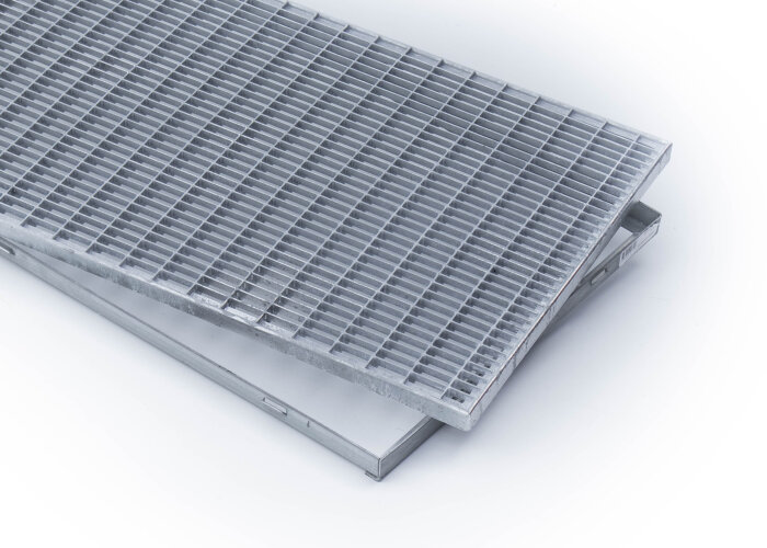 Baurost | 600x1200 mm | 20x2 mm | 30x10 mm | Stahl feuerverzinkt | inkl. Zarge